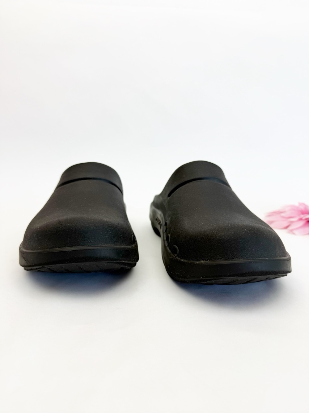 OOFOS OOclog Black Size 41 Slip On Comfort Clog. - Picture 2 of 10